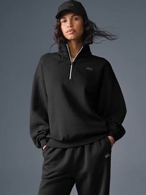 ALO Yoga Black Accolade Quarter-Zip Pullover Large